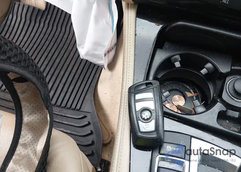 2012 BMW 528I xDrive z USA, uszkodzony, nr VIN WBAXH5C56CDW05131